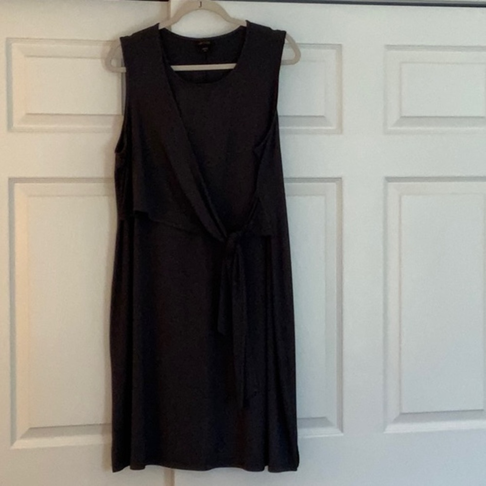 Elegant Black Sleeveless Dress